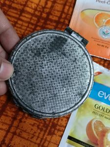 3 Pouch Of Face Pack And Peel-off Mask