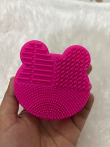✨ Premium Makeup Brush Cleaner | Quick &amp; Gentle