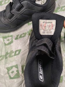 Black Lotto Kids Sneakers