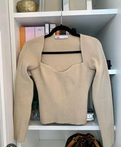 Rib Knit Sweetheart Neck Zara Top
