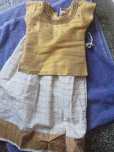Girls Skirt And Top