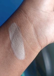 Korean Sun Protection Cushion Essence Glow Tone Up