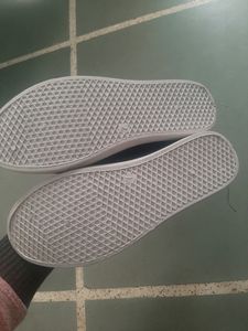 Women Without Less Shoes 7 Number