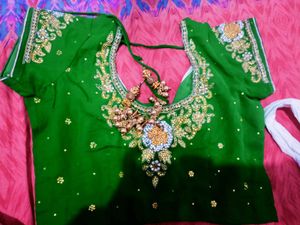 Pretty Green Blouse.💚