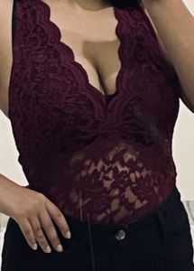 Maroon bodysuit With Lace Details(bust 32-36)