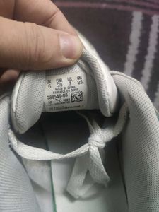 Puma Shies Size 6