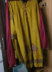 Zoya Ahmad cord set with dupatta