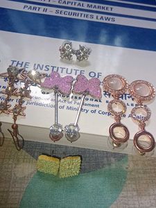 Earings
