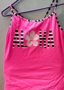 Swimming top with lining and adjustable straps