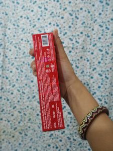 NEW COLGATE VISIBLE WHITE PURPLE TOOTHPASTE
