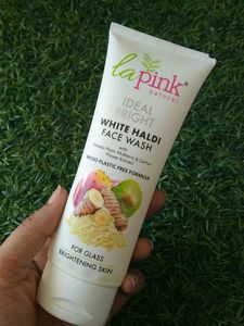 La Pink White Haldi Face Wash