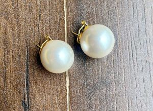 Pearl Stud Earrings (big)