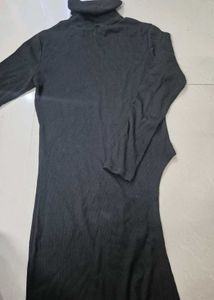 Black High-Neck Bodycon Dress: