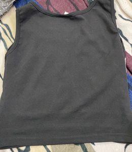 Chic Black &amp; White Top