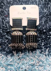 Black Jhumka White Stone