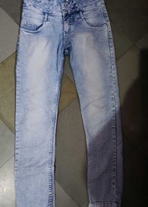 Stylish Light Wash Jeans
