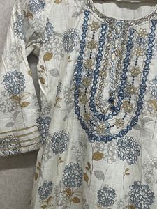 NEERU’s Cream Top