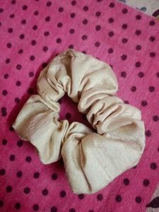 Scrunchie😍