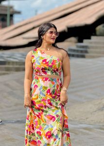 Women Pink printed Top with Skirt