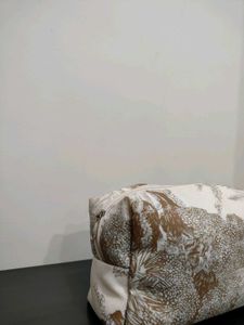 Travelling Pouch