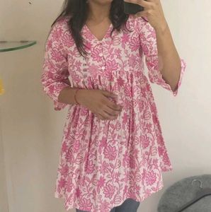 Pink Floral Print Kurti