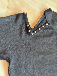 Stylish Black Cold Shoulder Sweater