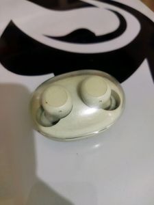 Realme Buds Q2s