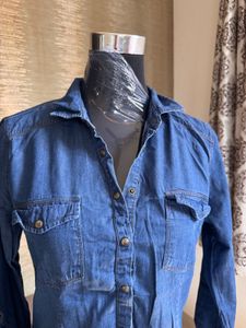 Well Fitted Buttoned Denim Shirt