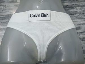 Calvin Klein 🧡