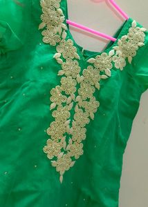 💚New Pearl Work Kurti Set💚