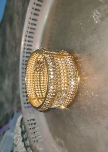 GoldenAmazing Bangle(It&#39;s Fashionable Not Outdate)