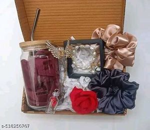 Gift Hamper With Mix Items