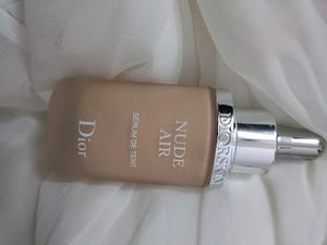 Diorskin Nude Air Serum Foundation (IVORY)