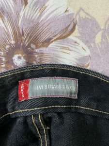 Levi&#39;s Black Straight Baggy Jeans