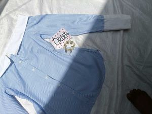 Off- shoulder Fitted Stripped Shirt 💙