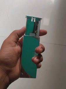 Cigrate Holder