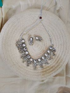 Necklace & Earring Set