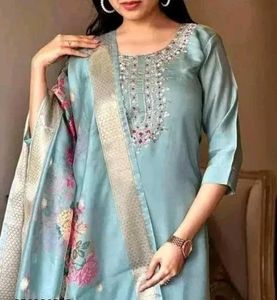 Elegant Embroidered Kurta Set