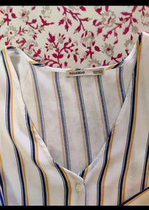 It is a brand new shirt from Pull&amp;Bear which was very expensive but it doesn&#39;t fit me anymore as it is XS so I&#39;m selling it here.