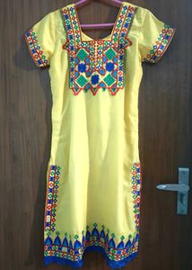Embroidered Yellow Kurta