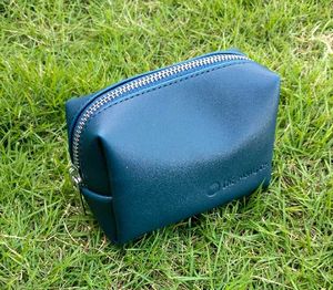 THE MOM&#39;s Co. POUCHES