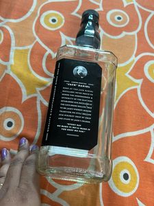 Empty Jack Daniel&#39;s 1.0 Litre Glass Bottle