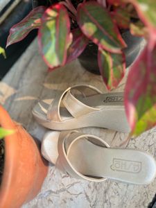 Today Offer‼️Heels(flat Heels)