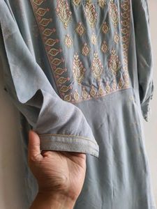 Avassa Kurta