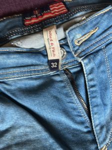 Light Blue Shaded Women’s Jeans