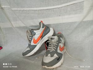 Nike Sneakers