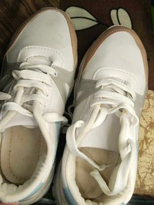 Trendy Pastel Colorblock Sneakers