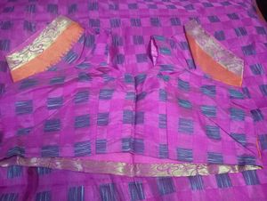 Elegant Pink &amp; Orange Checked Kanjivaram Silk Sare