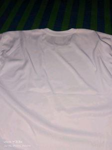 White Tshirt