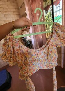 Sale ❗️Only 360Rs❗️ Floral Crop-top FROM URBA